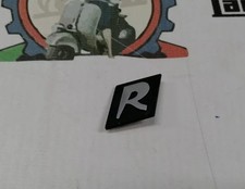 Scritta Anteriore "R" Vespa