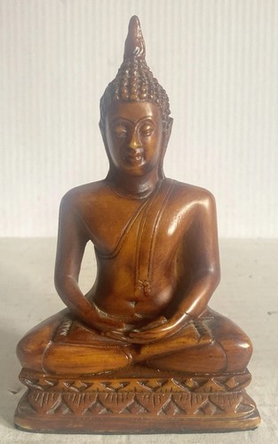 Buddah seduto marrone