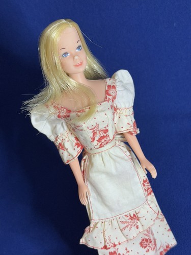 Barbie standard con volto - con,