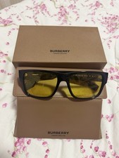 occhiali da sole burberry