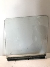 Mercedes 1117 finestra - finestra, in