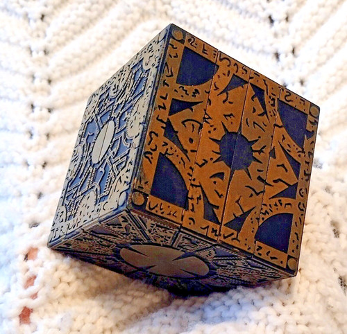 Hellraiser puzzle box - box, foil