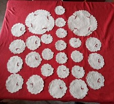 SET CENTRI LINO  26 PEZZI, 12 PICCOLI, 12 MEDI, 2 GRANDI, DIAMETRO 10-13-24 CM. 