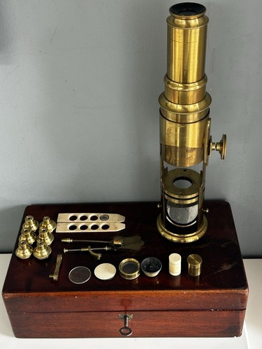 Completo microscopio - , a
