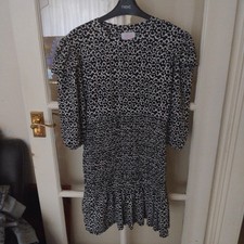 vestito taglia 8 colori bianco e nero 