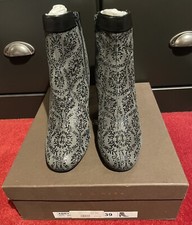 NUOVI stivaletti Chie Mihara 'Abby' grigio neve e nero stampa barocca UK 6/39 £325