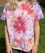 T-shirt tie dye fatta a mano 