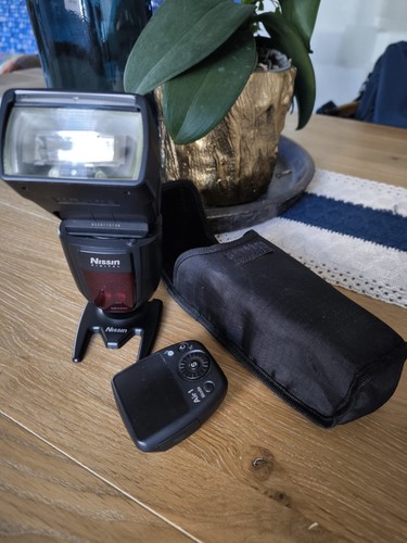 Flash nissin di700a - flash,