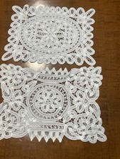 N. 2 CENTRINI VINTAGE DI PIZZO