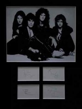 QUEEN AUTOGRAPHS esposizione