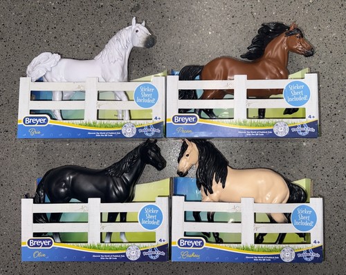Breyer paddock pals - breyer, set