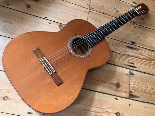 Chitarra classica spagnola
