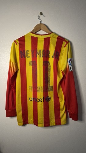 Barcelona 2013 away - barcelona,
