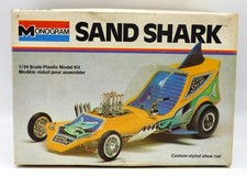 Monogram sand shark plastic - monogram,