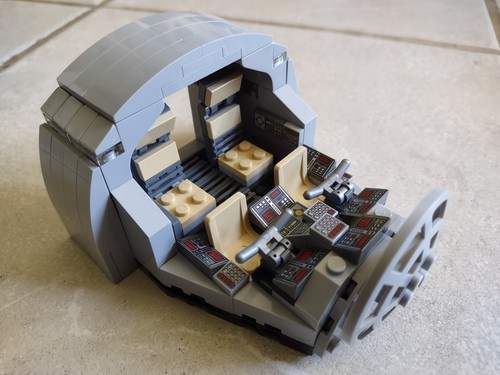 Lego millenium falcon - lego,