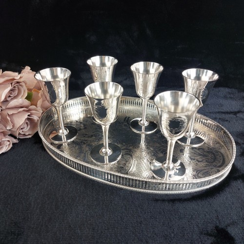 Set calici vassoi - set,