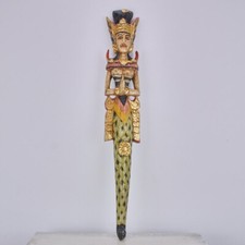 statua in legno etnica