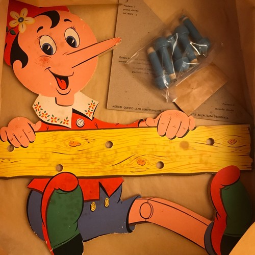 Pinocchio legno cartone - pinocchio, e