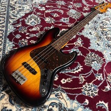 Basso elettrico Edwards Jazz