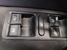 FRONT LEFT WINDOW REGULATOR