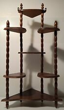 Vecchia Angoliera In Legno Con Sette Mensole 