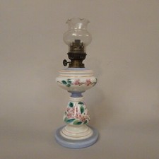 Lume  antico in opaline decorato a mano Ottocento