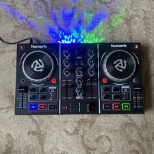 Numark Party Mix Attrezzatura