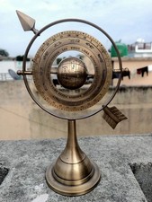 Antica sfera armillare in