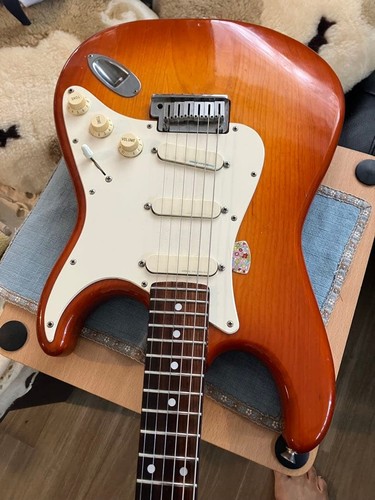 Fender japan stratocaster - fender,