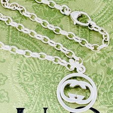 Collana Gucci con ciondolo