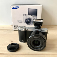 Fotocamera mirrorless Samsung NX3000 20 MP obiettivo 16-50mm video Full HD