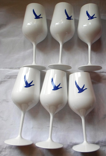 Grey goose vodka white - white, blue