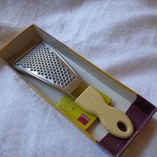 Grattugia Formaggio Mano Giannini GRATTUGIA FORMAGGIO Italia