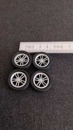 Modellino kit ruote cerchi