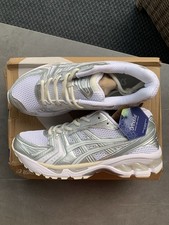 ASICS Gel-Kayano 14