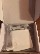 Alimentatore macbook apple + lenti Iphone omaggio (vedi nota)