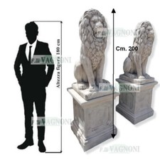 2 Leoni con basamento cm 200