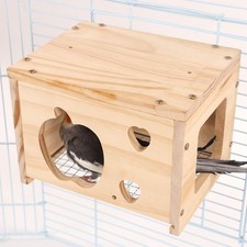 Casetta per uccelli in legno