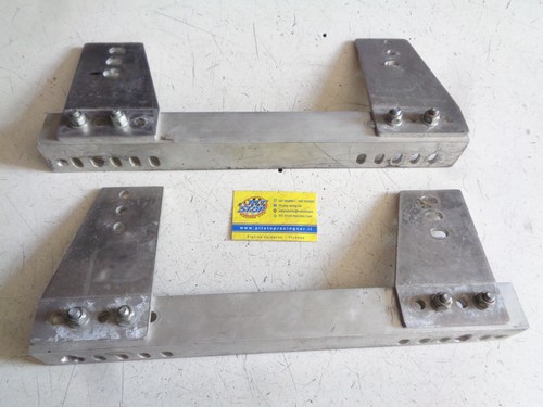 Coppia staffe per - per, sedile