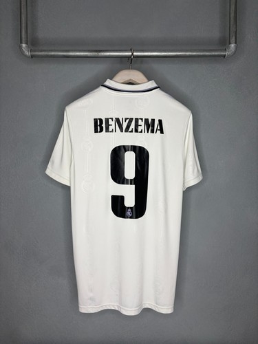 Real madrid karim benzema - •,