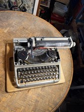 MACCHINA DA SCRIVERE FACIT