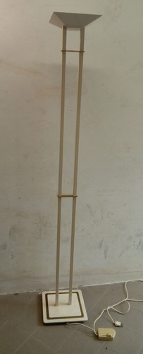 Piantana alogena con - alogena, luce