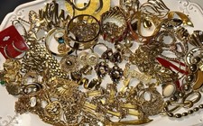 Lotto gioielli misteriosi