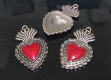 2pz charm ciondolo cuore sacro