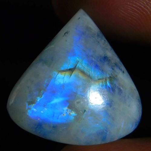 Pietra di luna - 21,65, ct.