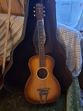 Chitarra acustica vintage