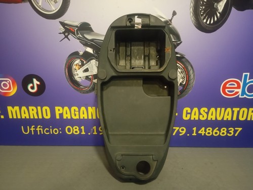 Vano sottosella piaggio