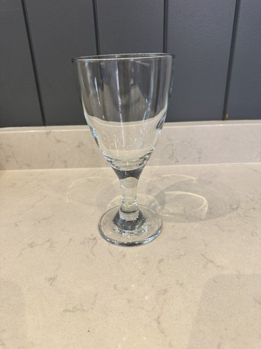 Bicchiere birra vino stelo