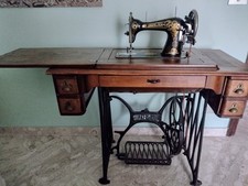 ANTICA MACCHINA DA CUCIRE