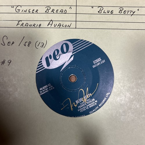 Frankie avalon autograph - autograph, 7”